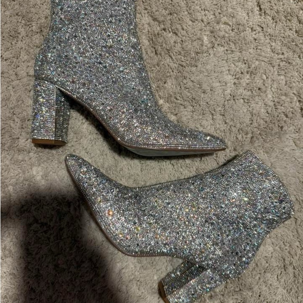 Betsey Johnson Cady booties - Picture 1 of 5